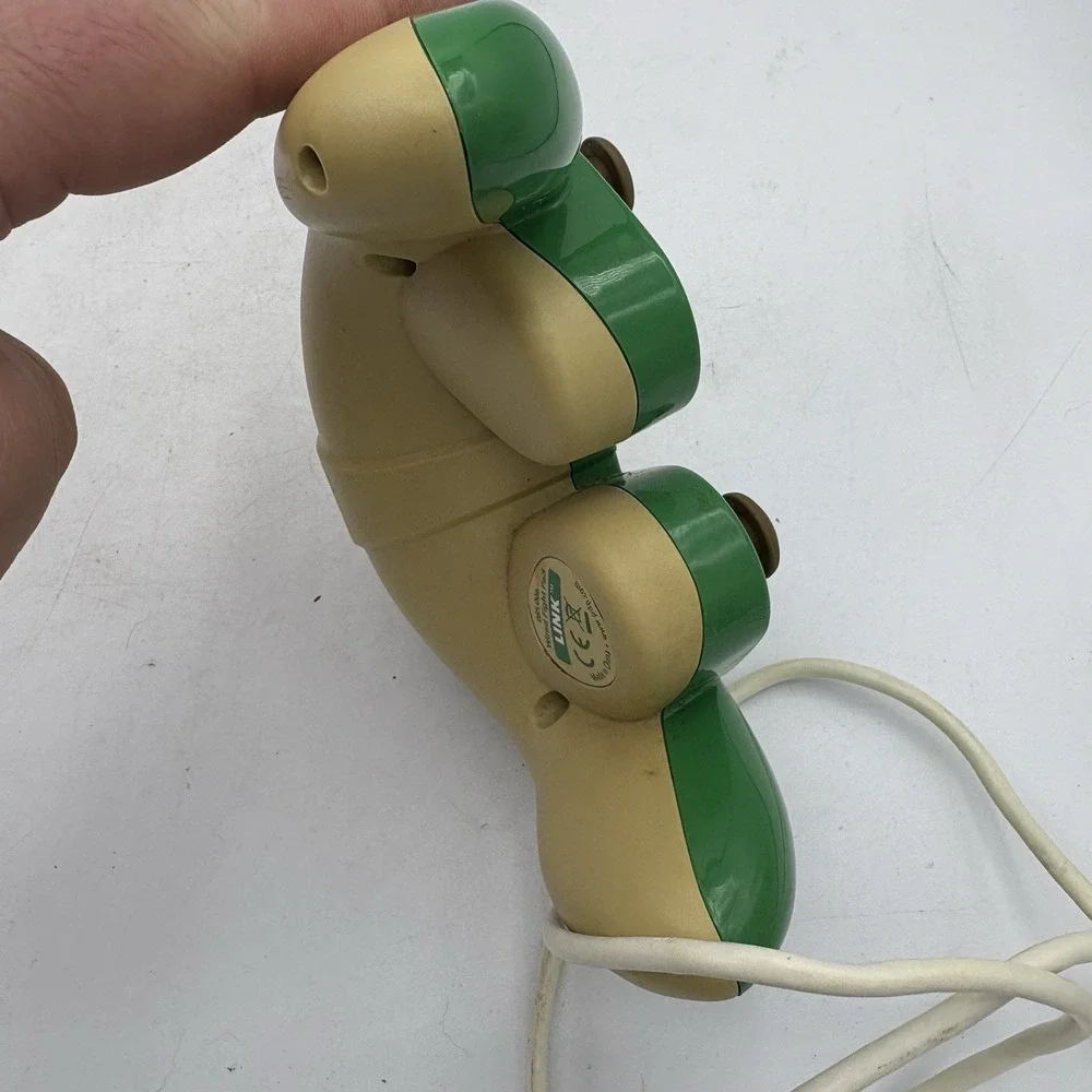 Nintendo Wii PDP‎ Controller 085-006 Wired Fight Pad Link Edition Green